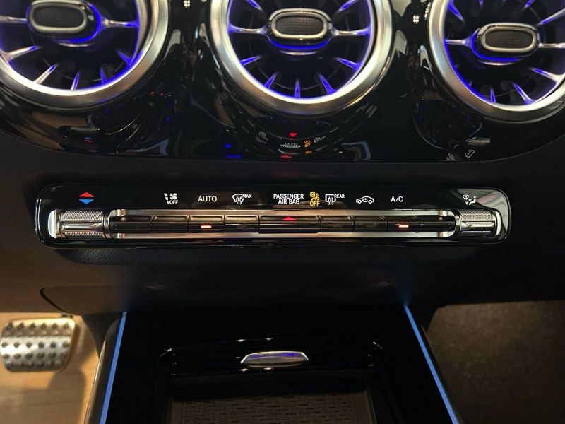 GuidiCar - MERCEDES BENZ NUOVA GLA 1 GLA 200 d automatic AMG Line ADVANCED PLUS Nuovo