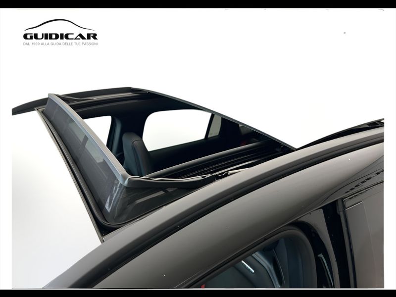 GuidiCar - MERCEDES BENZ NUOVA GLA 1 Mercedes-AMG GLA 35 4MATIC PREMIUM - AMG Nuovo