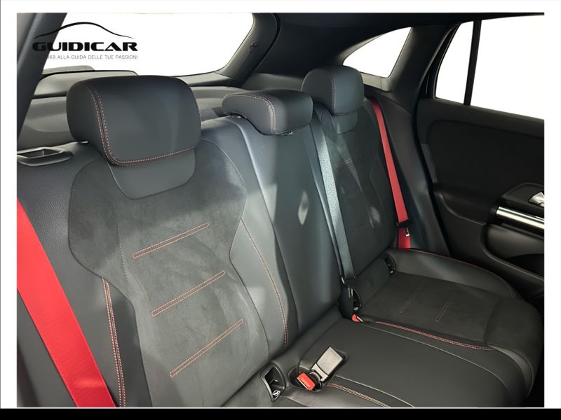 GuidiCar - MERCEDES BENZ NUOVA GLA 1 Mercedes-AMG GLA 35 4MATIC PREMIUM - AMG Nuovo