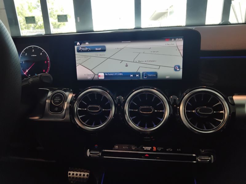 GuidiCar - MERCEDES BENZ NUOVA GLB 1 GLB 200 d 4MATIC AMG Line ADVANCED PLUS Nuovo
