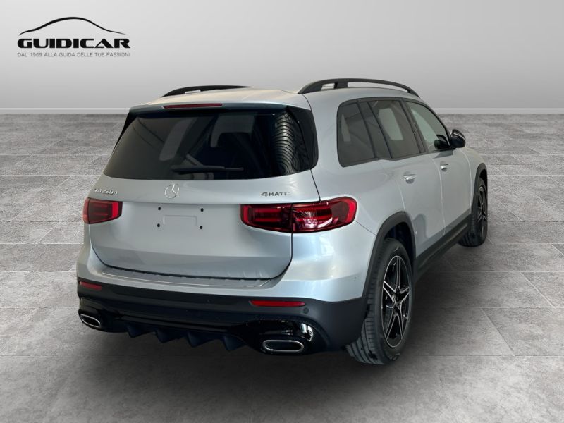 GuidiCar - MERCEDES BENZ NUOVA GLB 1 GLB 220 d 4MATIC AMG Line ADVANCED PLUS Nuovo