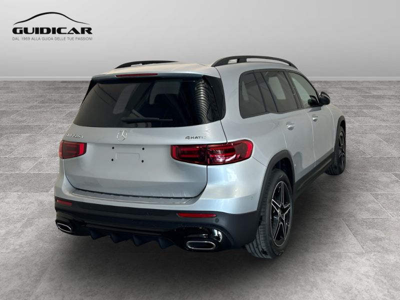 GuidiCar - MERCEDES BENZ NUOVA GLB 1 GLB 220 d 4MATIC AMG Line ADVANCED PLUS Nuovo