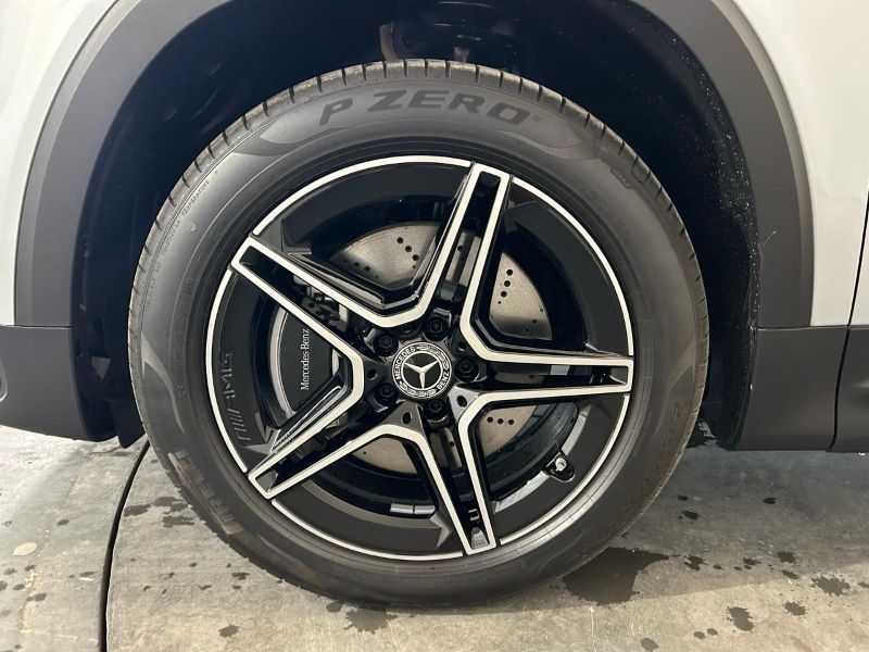 GuidiCar - MERCEDES BENZ NUOVA GLB 1 GLB 220 d 4MATIC AMG Line ADVANCED PLUS Nuovo