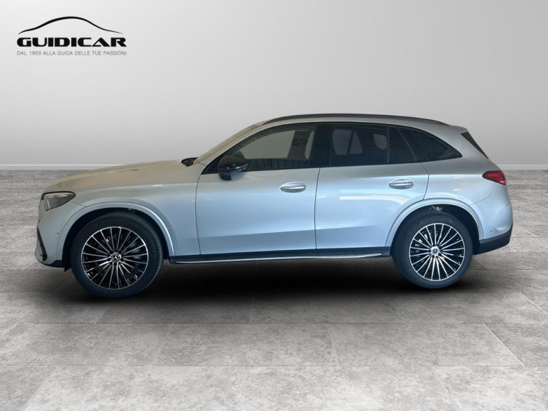 GuidiCar - MERCEDES BENZ Nuova GLC SUV 1 GLC 220 d 4MATIC AMG Line PREMIUM Nuovo