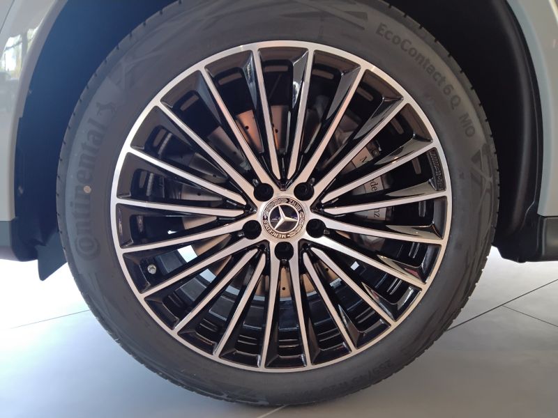 GuidiCar - MERCEDES BENZ Nuova GLC SUV 1 GLC 220 d 4MATIC AMG Line ADVANCED Nuovo