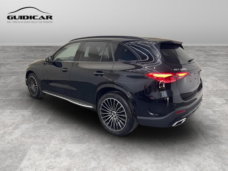 GuidiCar - MERCEDES BENZ Nuova GLC SUV 1 GLC 220 d 4MATIC AMG Line ADVANCED Nuovo
