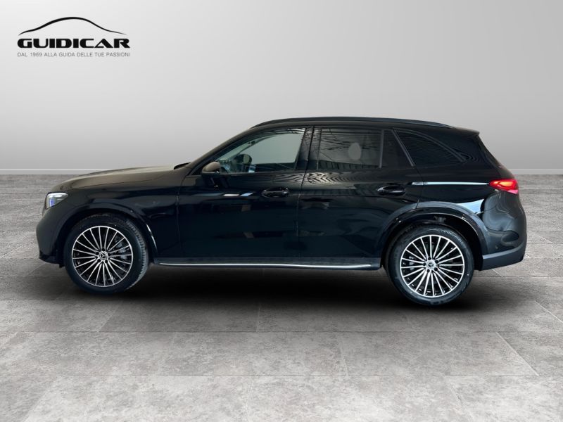GuidiCar - MERCEDES BENZ Nuova GLC SUV 1 GLC 220 d 4MATIC AMG Line ADVANCED Nuovo