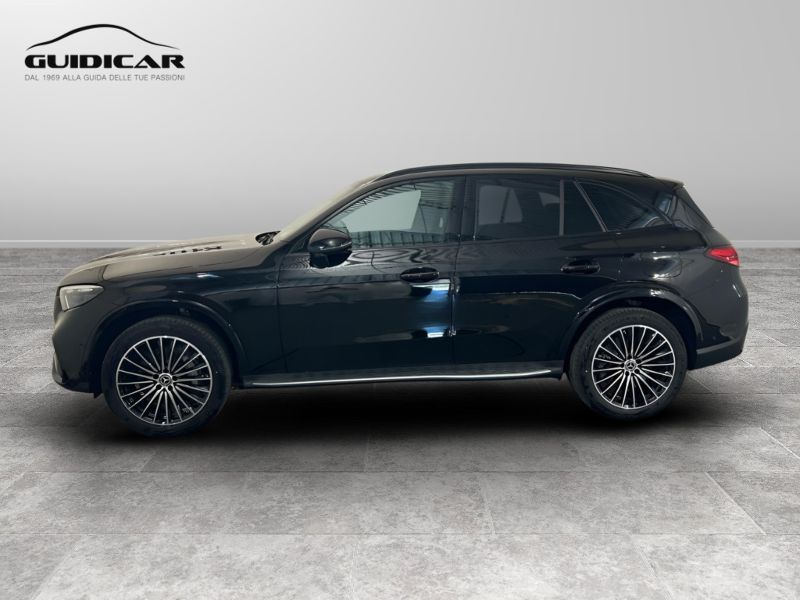 GuidiCar - MERCEDES BENZ Nuova GLC SUV 1 GLC 300 de 4MATIC AMG Line ADVANCED TECH Nuovo