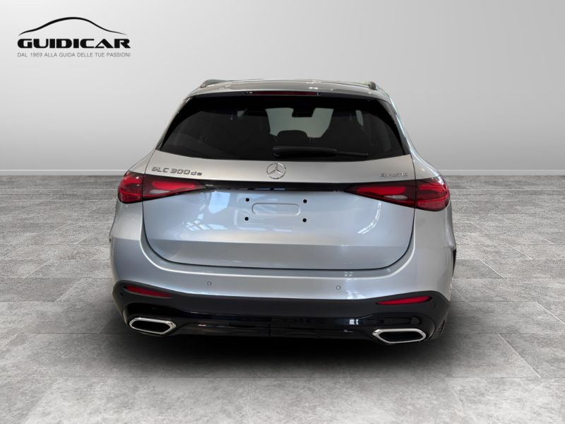 GuidiCar - MERCEDES BENZ Nuova GLC SUV 1 GLC 300 de 4MATIC DL1 Nuovo