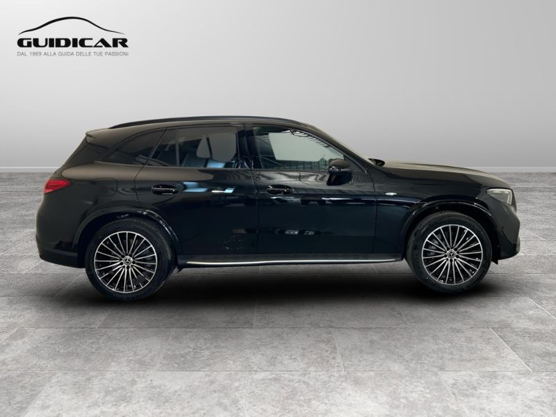GuidiCar - MERCEDES BENZ Nuova GLC SUV 1 GLC 300 de 4MATIC AMG Line ADVANCED TECH Nuovo