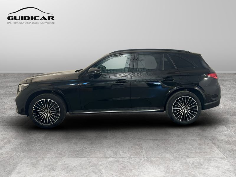 GuidiCar - MERCEDES BENZ Nuova GLC SUV 1 GLC 300 de 4MATIC AMG Line ADVANCED TECH Nuovo