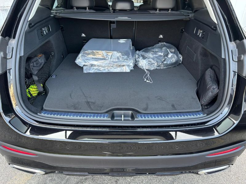 GuidiCar - MERCEDES BENZ Nuova GLC SUV 1 GLC 300 de 4MATIC AMG Line ADVANCED TECH Nuovo