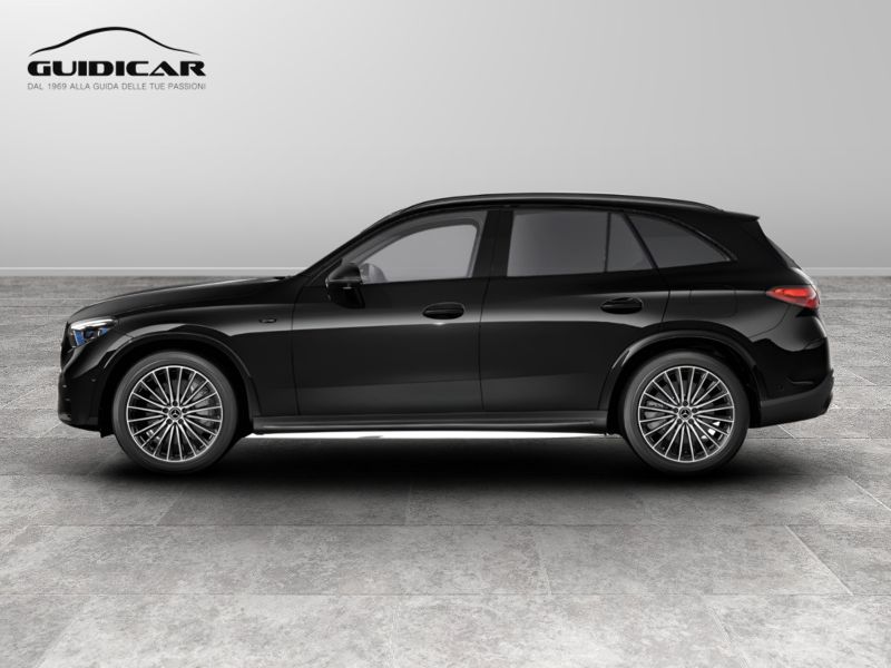 GuidiCar - MERCEDES BENZ Nuova GLC SUV 1 GLC 300 de 4MATIC AMG Line ADVANCED Nuovo