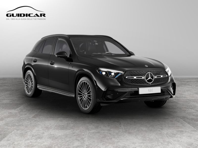 GuidiCar - MERCEDES BENZ Nuova GLC SUV 1 GLC 300 de 4MATIC AMG Line ADVANCED Nuovo