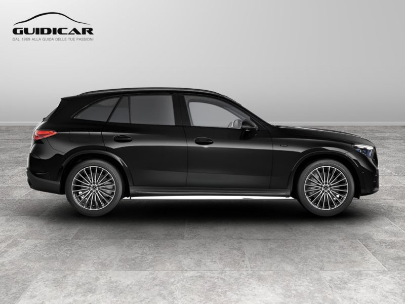 GuidiCar - MERCEDES BENZ Nuova GLC SUV 1 GLC 300 de 4MATIC AMG Line ADVANCED Nuovo