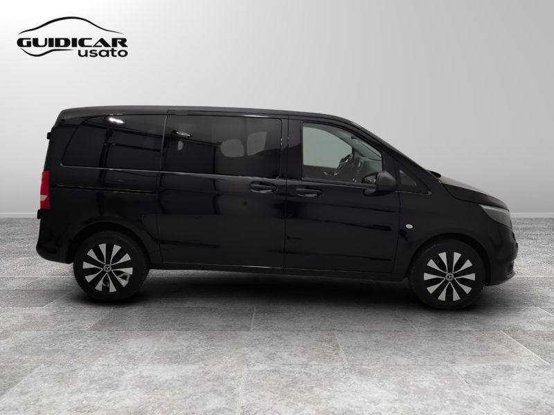 GuidiCar - Mercedes Vito 2023 vito 116 cdi compact mixto pro auto my20 Usato