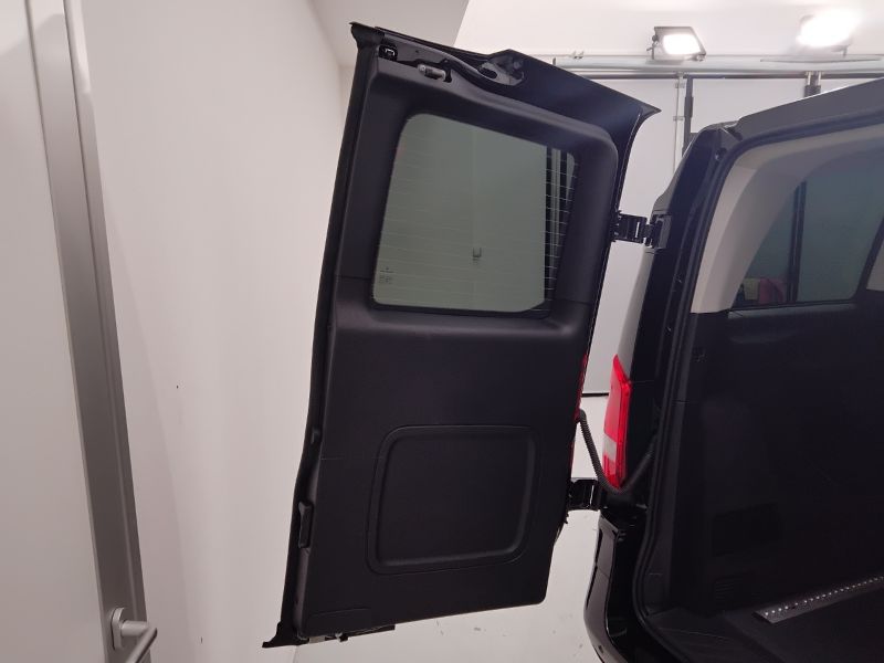 GuidiCar - Mercedes Vito 2023 vito 116 cdi compact mixto pro auto my20 Usato