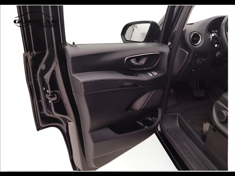 GuidiCar - Mercedes Vito 2023 vito 116 cdi compact mixto pro auto my20 Usato