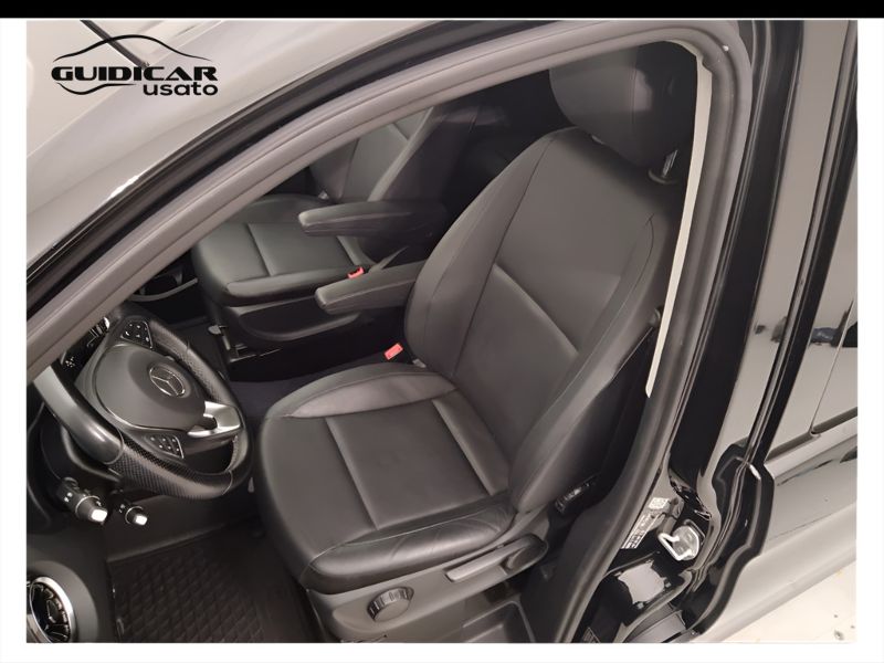 GuidiCar - Mercedes Vito 2023 vito 116 cdi compact mixto pro auto my20 Usato