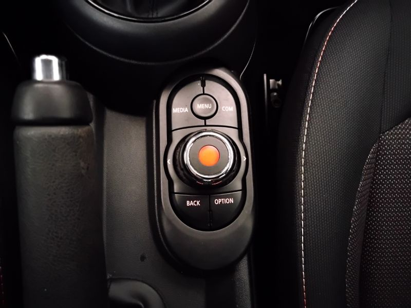 GuidiCar - MINI Mini 2019 Mini 5p 1.5 One Baker Street 75cv Usato