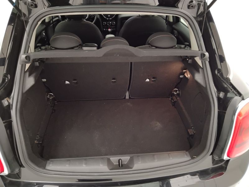 GuidiCar - MINI Mini 2015 Mini 1.5 Cooper D 5p Usato