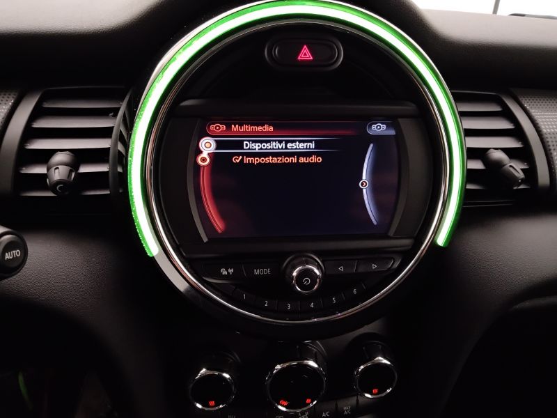 GuidiCar - MINI Mini 2015 Mini 1.5 Cooper D 5p Usato
