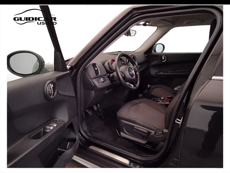GuidiCar - MINI Countryman 2017 Mini Countryman 2.0 Cooper D Boost all4 Usato