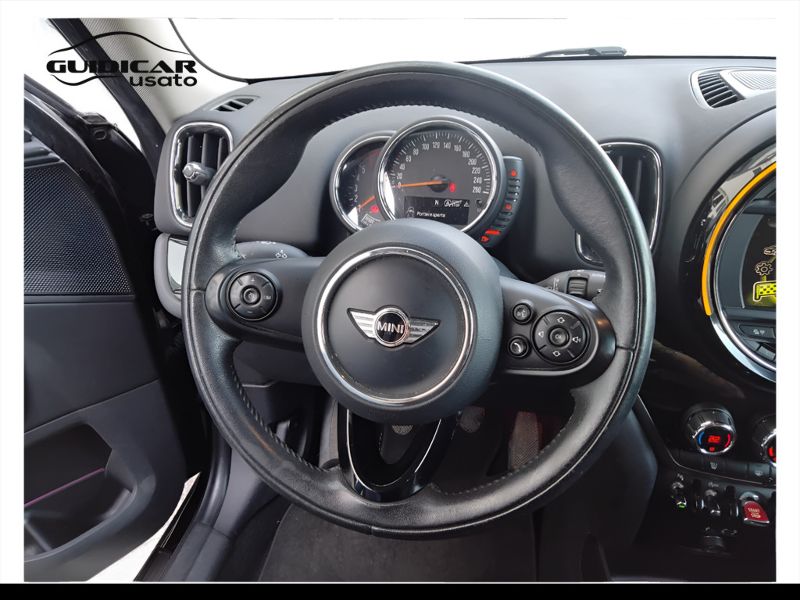 GuidiCar - MINI Countryman 2017 Mini Countryman 2.0 Cooper D Boost Usato