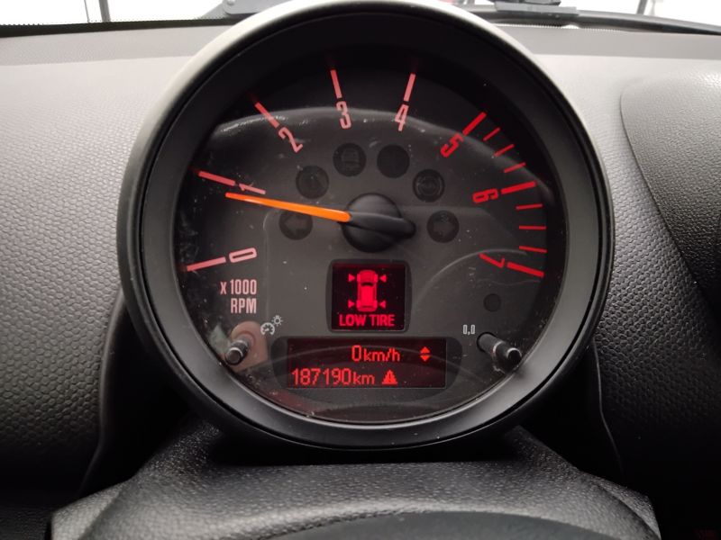 GuidiCar - MINI Countryman 2015 Mini Countryman 1.6 Cooper D E6 Usato