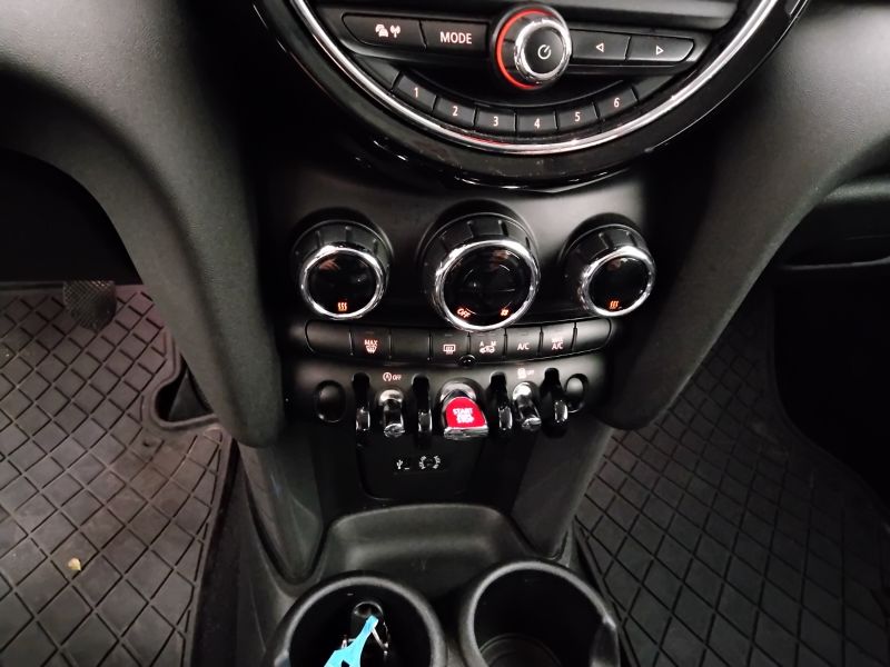 GuidiCar - MINI Mini 2014 Mini 1.5 Cooper D 3p Usato