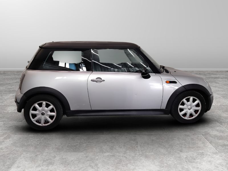 GuidiCar - MINI Mini 2004 Mini 1.4 One D Usato