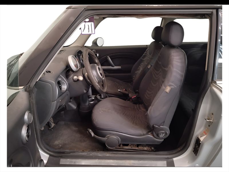 GuidiCar - MINI Mini 2004 Mini 1.4 One D Usato