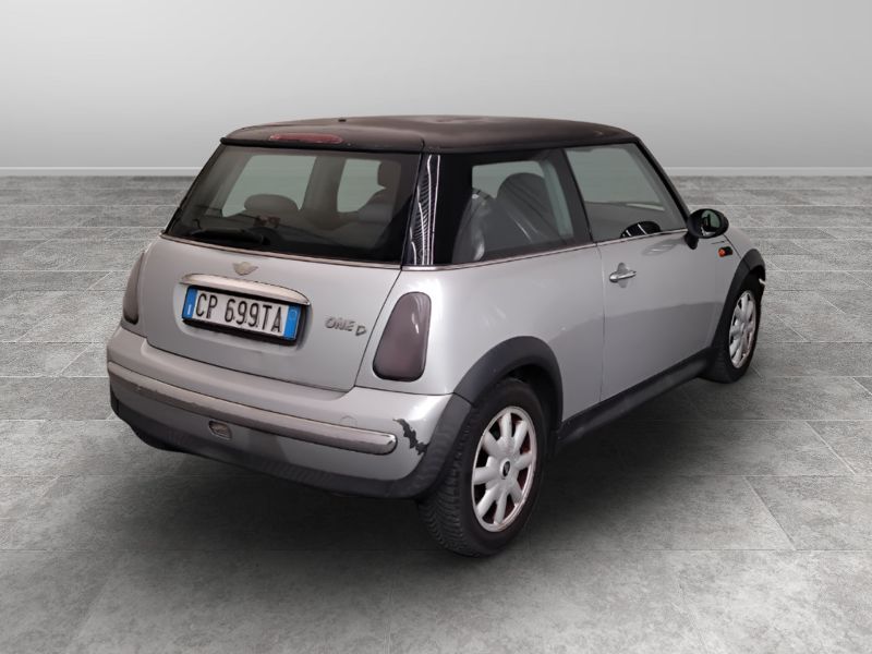 GuidiCar - MINI Mini 2004 Mini 1.4 One D Usato