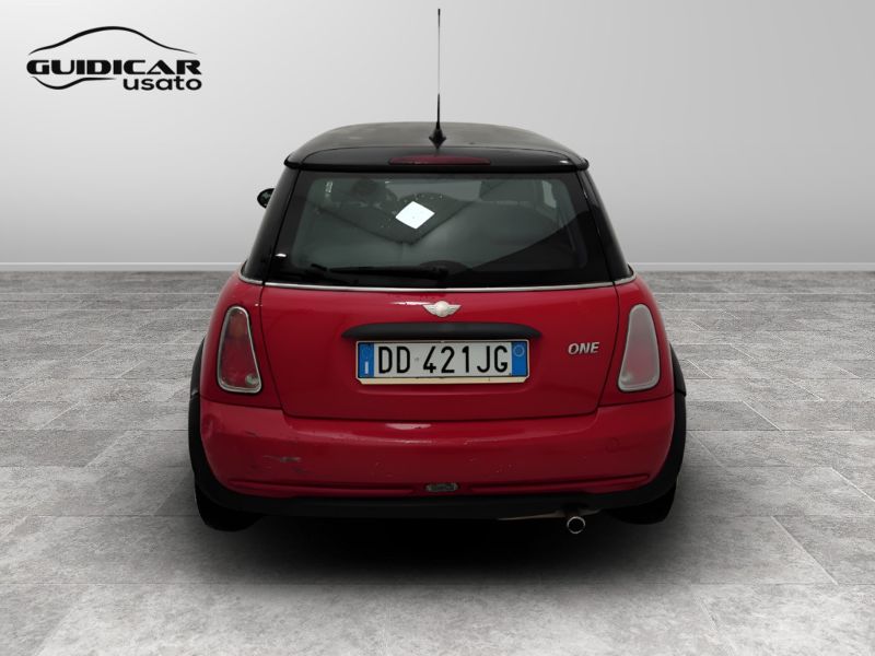 GuidiCar - MINI Mini 2007 Mini 1.6 One De Luxe CL Usato