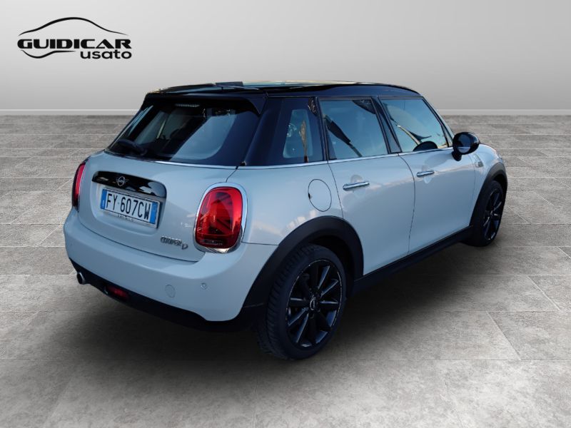 GuidiCar - MINI Mini 2019 Mini 5p 1.5 Cooper D Business Usato