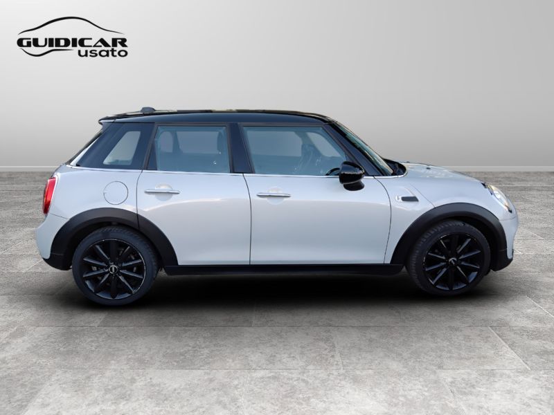 GuidiCar - MINI Mini 2019 Mini 5p 1.5 Cooper D Business Usato