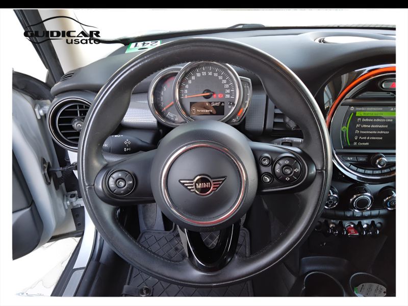 GuidiCar - MINI Mini 2019 Mini 5p 1.5 Cooper D Business Usato