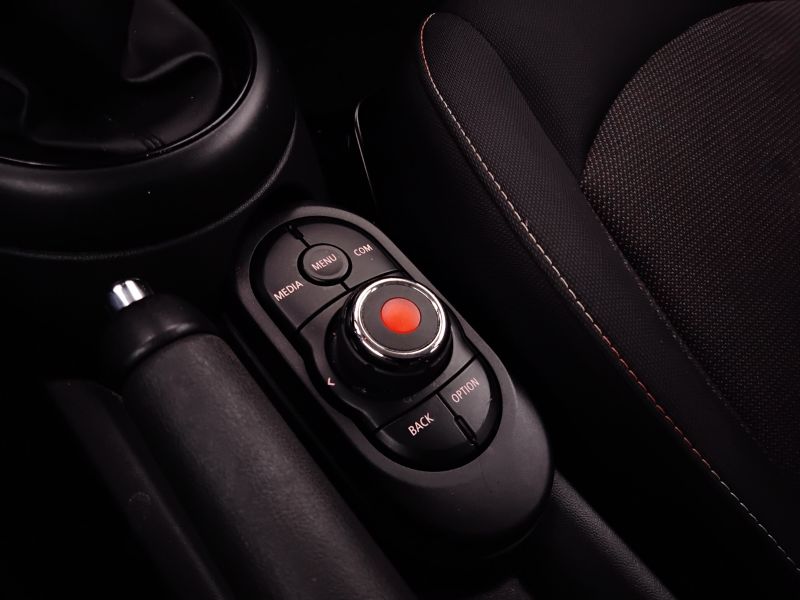 GuidiCar - MINI Mini 2018 Mini 5p 1.5 Cooper D Usato