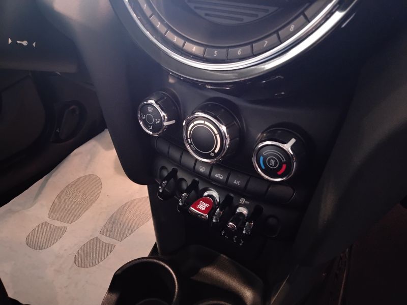 GuidiCar - MINI Mini 2015 Mini 1.2 One 75cv 5p Usato