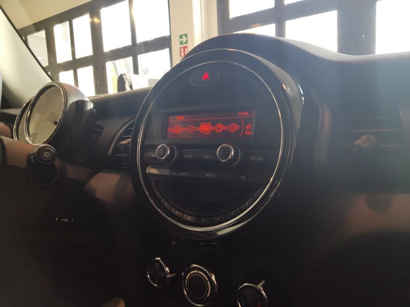 GuidiCar - MINI Mini 2015 Mini 1.2 One 75cv 5p Usato