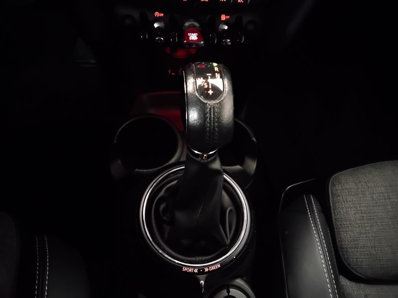 GuidiCar - MINI Mini 2015 Mini 2.0 Cooper SD 5p auto Usato