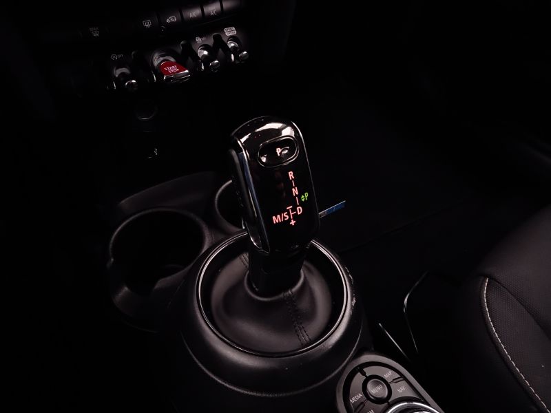 GuidiCar - MINI Mini 2021 Mini 3p 1.5 Cooper Business auto Usato