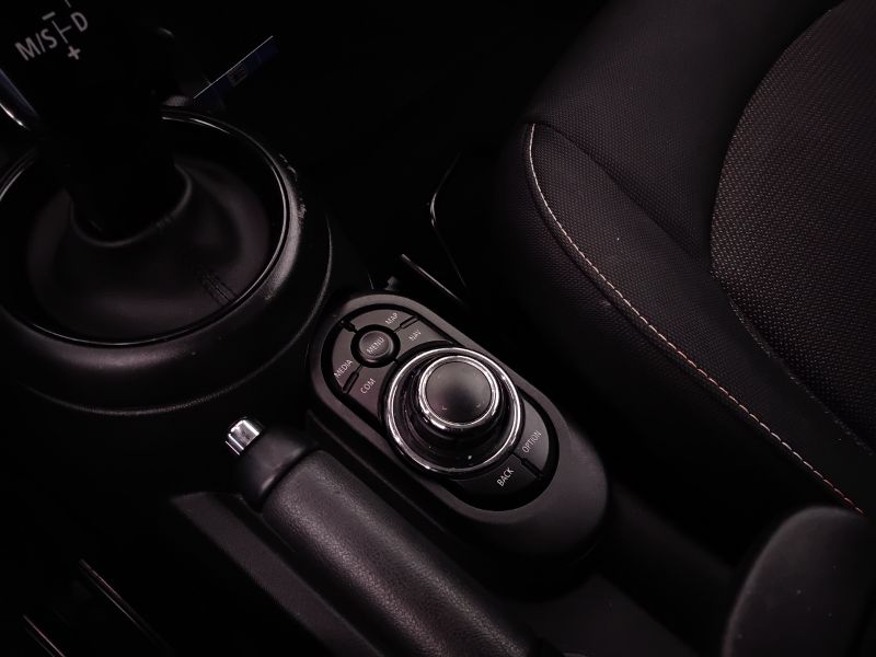 GuidiCar - MINI Mini 2021 Mini 3p 1.5 Cooper Business auto Usato
