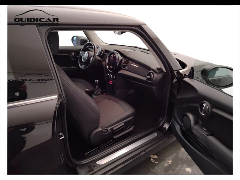 GuidiCar - MINI Mini 2021 Mini 3p 1.5 One Classic 75cv Usato