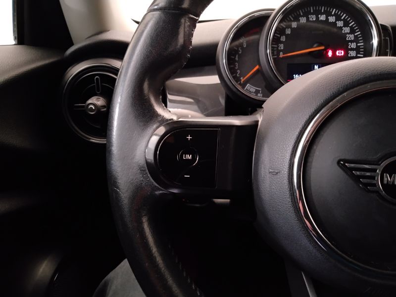 GuidiCar - MINI Mini 2021 Mini 3p 1.5 One Classic 75cv Usato