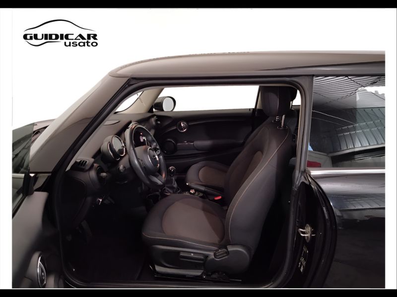 GuidiCar - MINI Mini 2021 Mini 3p 1.5 One Classic 75cv Usato