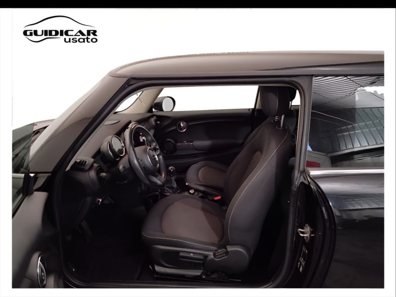 GuidiCar - MINI Mini 2021 Mini 3p 1.5 One Classic 75cv Usato