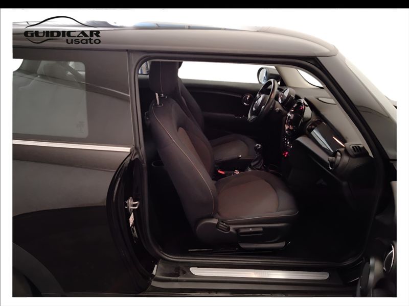 GuidiCar - MINI Mini 2021 Mini 3p 1.5 One Classic 75cv Usato
