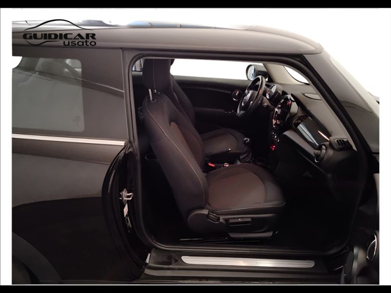 GuidiCar - MINI Mini 2021 Mini 3p 1.5 One Classic 75cv Usato
