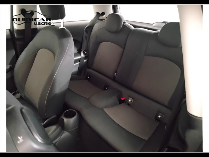 GuidiCar - MINI Mini 2021 Mini 3p 1.5 One Classic 75cv Usato